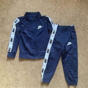 Nike Toddler 2pc Outfit Navy Blue White Nike Running Track Suit Logo Size 3T